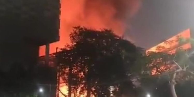 Museum Nasional atau Museum Gajah terletak di Jalan Medan Merdeka Barat, Gambir, Jakarta Pusat pada Sabtu 16 September 2023 terbakar. (Foto: Humas JakFire)