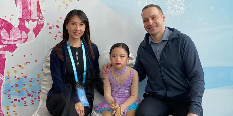 Aria Frances Wongso atlet ice skating termuda Indonesia. Ia berhasil sabet medali dalam kejuaraan ISU.