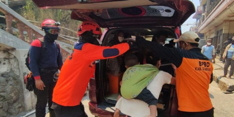 Kebakaran Melanda Hutan di Lereng Gunung Merbabu Jawa Tengah