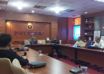 PWI Pusat rapat perdana