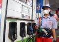 PT Pertamina (Persero) kembali menaikkan harga bahan bakar minyak (BBM) nonsubsidi per 1 Oktober 2023. Kenaikan ini merupakan yang kedua kalinya dalam kurun waktu satu bulan, setelah sebelumnya naik pada 1 September 2023.