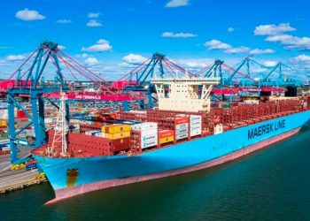 Saham Maersk Anjlok 18% Dan Raksasa Pelayaran Mengumumkan PHK 10,000 Orang