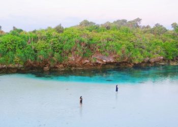 Berjarak Sekitar 60 Km Dari Tambolaka, Asri Dan Jernihnya Danau Weekuri