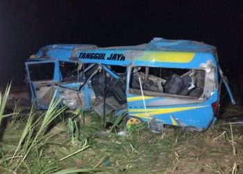 Korban Meninggal Tertabrak Kereta Api Probowangi Dibawa Ke RSUD Dr. Haryoto