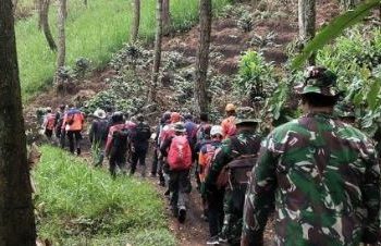 67 Personel Gabungan yang diberangkatkan untuk mitigasi banjir bandang menghadapi musim hujan, Di Kota Batu Desa Bulukerto