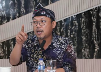 Kepala BPN Kota Depok Indra Gunawan memimpin rapat koordinasi sekaligus membedah DIPA 2024 di aula kantor, Kamis 4 Januari 2024. (Foto: BPN Kota Depok)