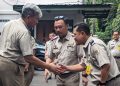 Didampingi Kepala Kantor Pertanahan Kota Depok Indra Gunawan, Kakanwil ATR BPN Provinsi Jawa Barat Rudi Rubijaya saat meninjau gedung arsib BPN Kota Depok, Senin 5 Februari 2024.