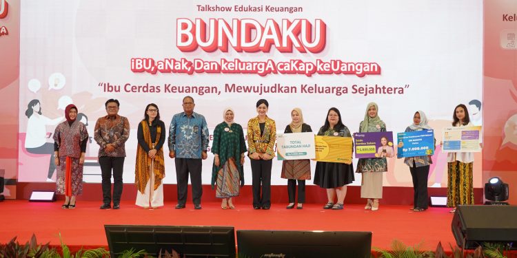 Menteri Keuangan Beri Semangat Nasabah PNM untuk Terus Berdaya