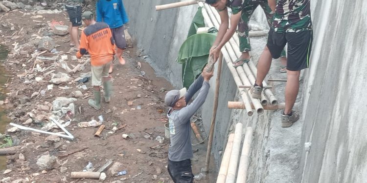 Kebut ! Giat Fisik Pembangunan Turap TMMD Ke-121 Kota Depok