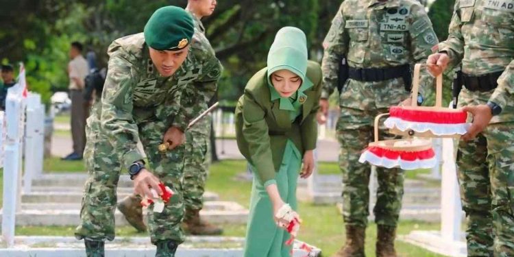 Jelang Peringatan HUT Kostrad ke-64, Yonif 330 Kostrad Ziarah ke TMP Cikutra