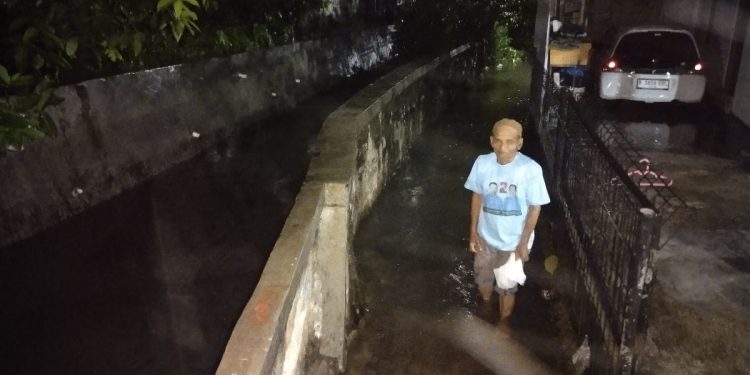 Luapan Debit Air Situ Bahar Genangi Jalan dan Rumah Warga