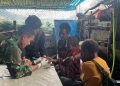Tenaga Kesehatan TNI Tangani Pasien Malaria di Distrik Ilaga