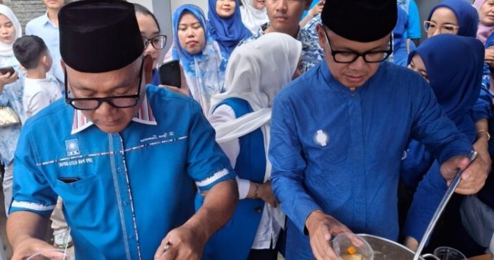 Wamendagri Bima Arya dan DPRD Depok Bagikan Takjil Gratis, Tekankan Sinergi Eksekutif-Legislatif