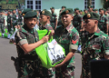Danmenarmed 2 Kostrad Serahkan THR dan Zakat Fitrah Secara Simbolis