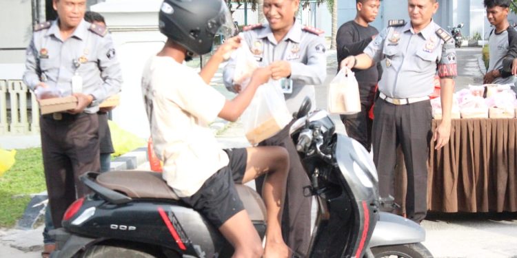 Toleransi dan Kepedulian: Lapas Pangkalan Bun Berbagi Takjil