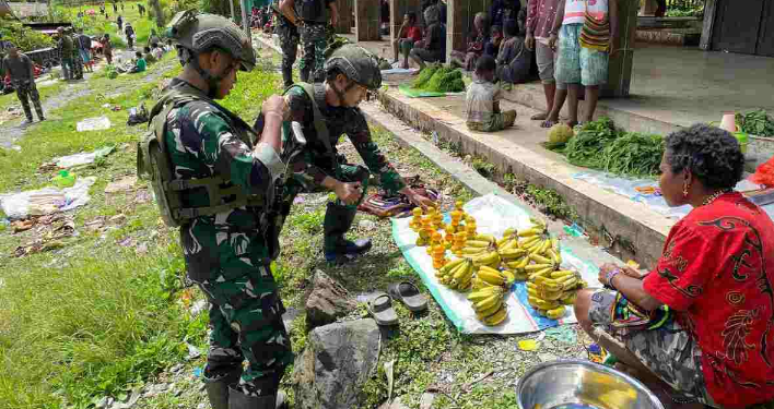 Dari Ladang ke Meja, Satgas TNI Serap Hasil Tani Warga Beoga