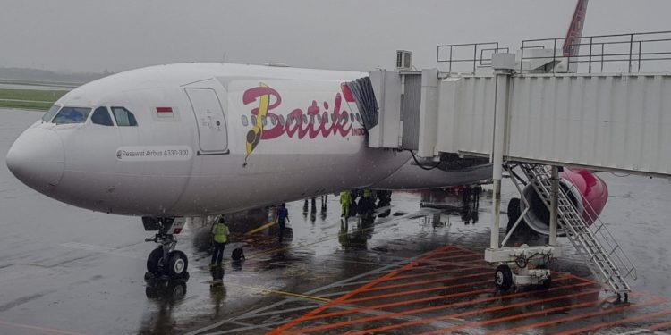Penumpang Diturunkan Karena Bercanda Bawa Bom, Ini Penjelasan Batik Air
