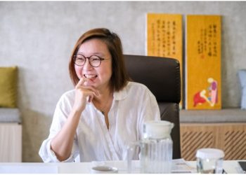 Kemenekraf Jajaki Potensi Kolaborasi dengan Pelukis Autisme Oliver Wihardja