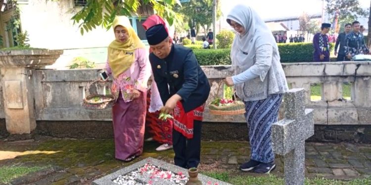 Ziarah Penuh Makna di Hari Jadi ke-26, Wali Kota Supian Suri Tegaskan Komitmen Majukan Kota Depok
