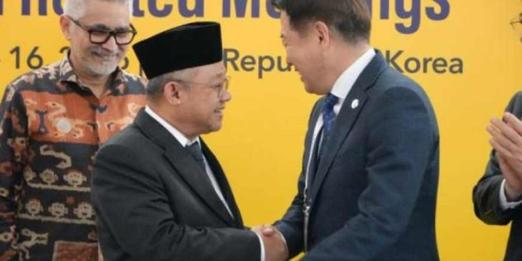 Mendikdasmen RI dan Gubernur Jeju Korea Selatan Jajaki Perluasan Kerja Sama Sekolah Ramah Lingkungan