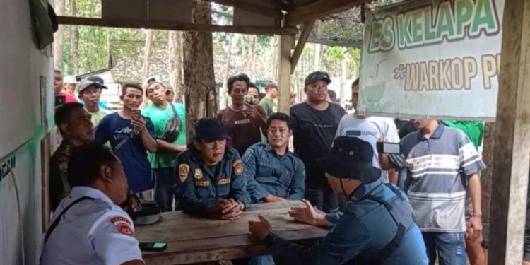 Ingkar Janji, Petani Tebu Getas Hadang Tim KHDTK UGM