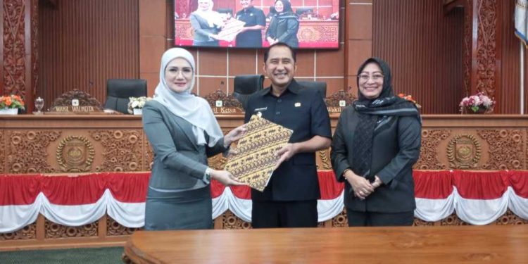 Depok Tetapkan Propemperda 2025: Tiga Raperda BUMD Siap Dongkrak Perekonomian dan Layanan Publik