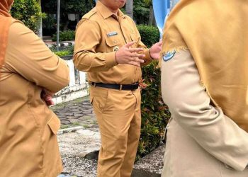 Bangga Pakai Produk Lokal, Wali Kota Depok Tampil Gagah dengan Sepatu Beazt Buatan Warga Tapos