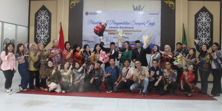 Ferdinan Adinoto Dilantik Sebagai Kepala Kantor Pertanahan Kota Palangka Raya Secara Daring oleh Menteri ATR BPN