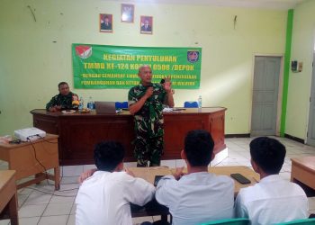TNI Edukasi Pelajar Depok Soal Pancasila dan Bahaya Kenakalan Remaja Lewat TMMD Ke-124