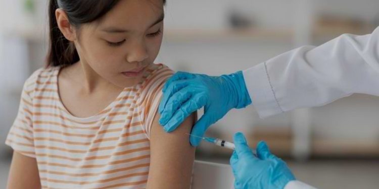 Imunisasi Fondasi Generasi Sehat Menuju Indonesia Emas 2045