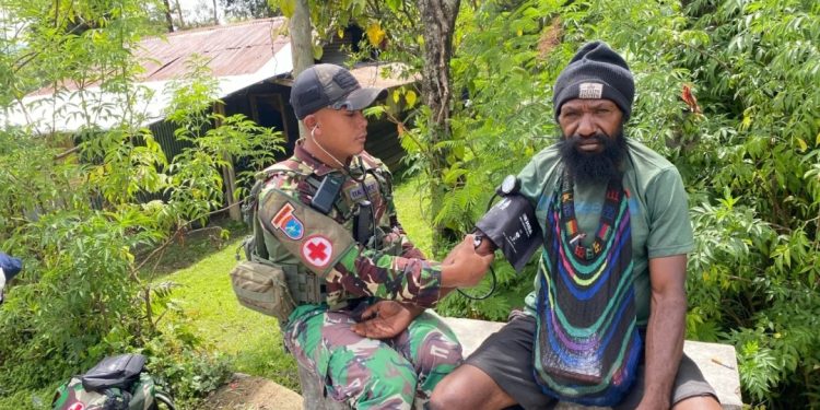 Kedekatan TNI dan Warga: Satgas Yonif 641/Bru Gelar Komsos di Distrik Walesi