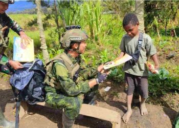 TNI Menyapa Bumi Gome, Dari Peluru ke Pensil, Dari Jaga ke Asa