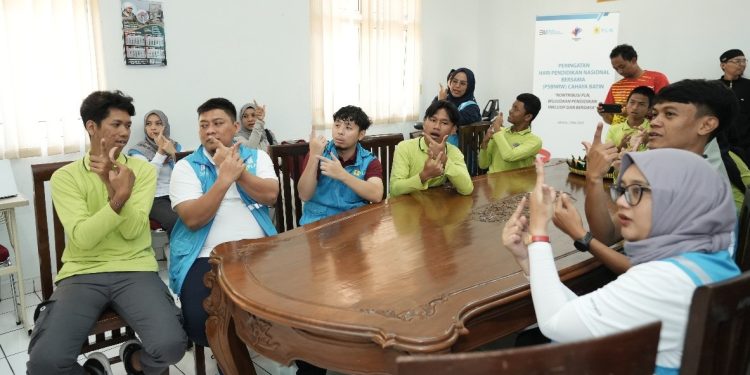 Dukung Pendidikan Inklusif, PLN dan Panti Sosial Bina Netra dan Rungu Wicara (PSBNRW) Cahaya Batin Gelar Pelatihan Bersama