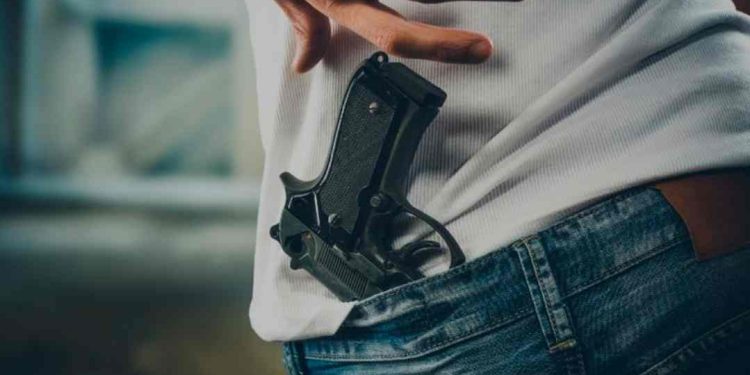 Pamer Senpi dan Ngaku Orang Istana, Pria Viral di Depok Jadi Tersangka!