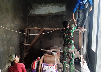 Air Mata Syukur Ibu Murdiana, Rumahnya Direhab TMMD Ke-127 Depok