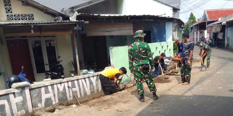 TMMD Ke-127 Kodim 0508/Depok Bangun Drainase 200 Meter, Antisipasi Genangan dan Banjir di Cimanggis