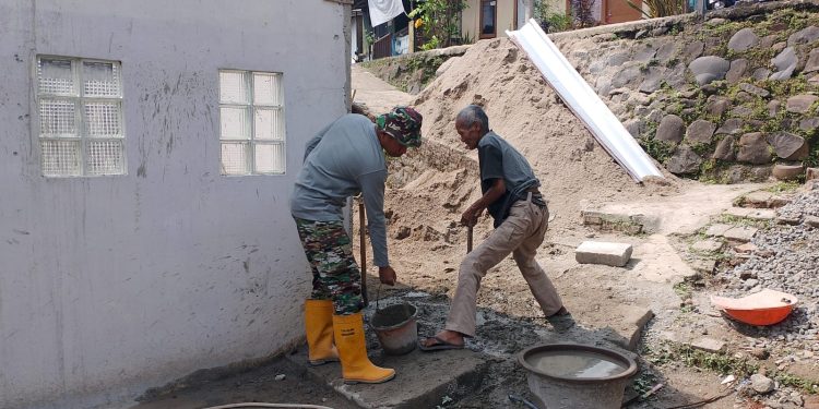 Meski Diguyur Hujan, Progres RTLH TMMD Ke-127 di Cilodong Tetap Melaju