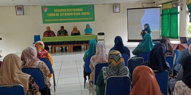 Kodim 0508/Depok Dorong Pola Hidup Sehat Lewat Penyuluhan TMMD