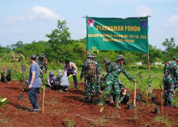 Kodim 0508/Depok Gelar Penanaman Pohon di Kampus UIII, Wujud Kepedulian Lingkungan TMMD