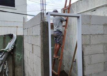 Sinergi TNI dan Warga Bangun Fasilitas Sanitasi di Sukamaju