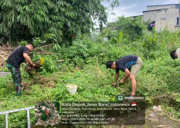 Satgas TMMD Depok Gelar Kerja Bakti Bersihkan Lingkungan di Tirtajaya