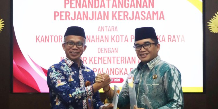 Kantor Pertanahan Palangka Raya dan Kementerian Agama Tandatangani Perjanjian Kerja Sama Percepat Sertifikasi Tanah Wakaf