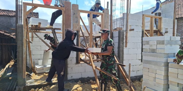 Dansatgas TMMD: Pembangunan RTLH Wujud Nyata Pengabdian TNI untuk Rakyat