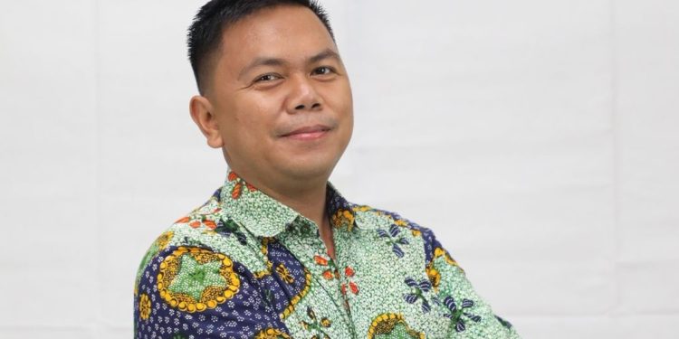 Adab dan Ilmu dalam Kehumasan: Fondasi Komunikasi yang Beretika dan Bermakna