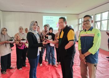 Dorong Kemandirian Masyarakat, PT ANTAM Arinem Latih Warga Pakenjeng Budidaya Anggrek